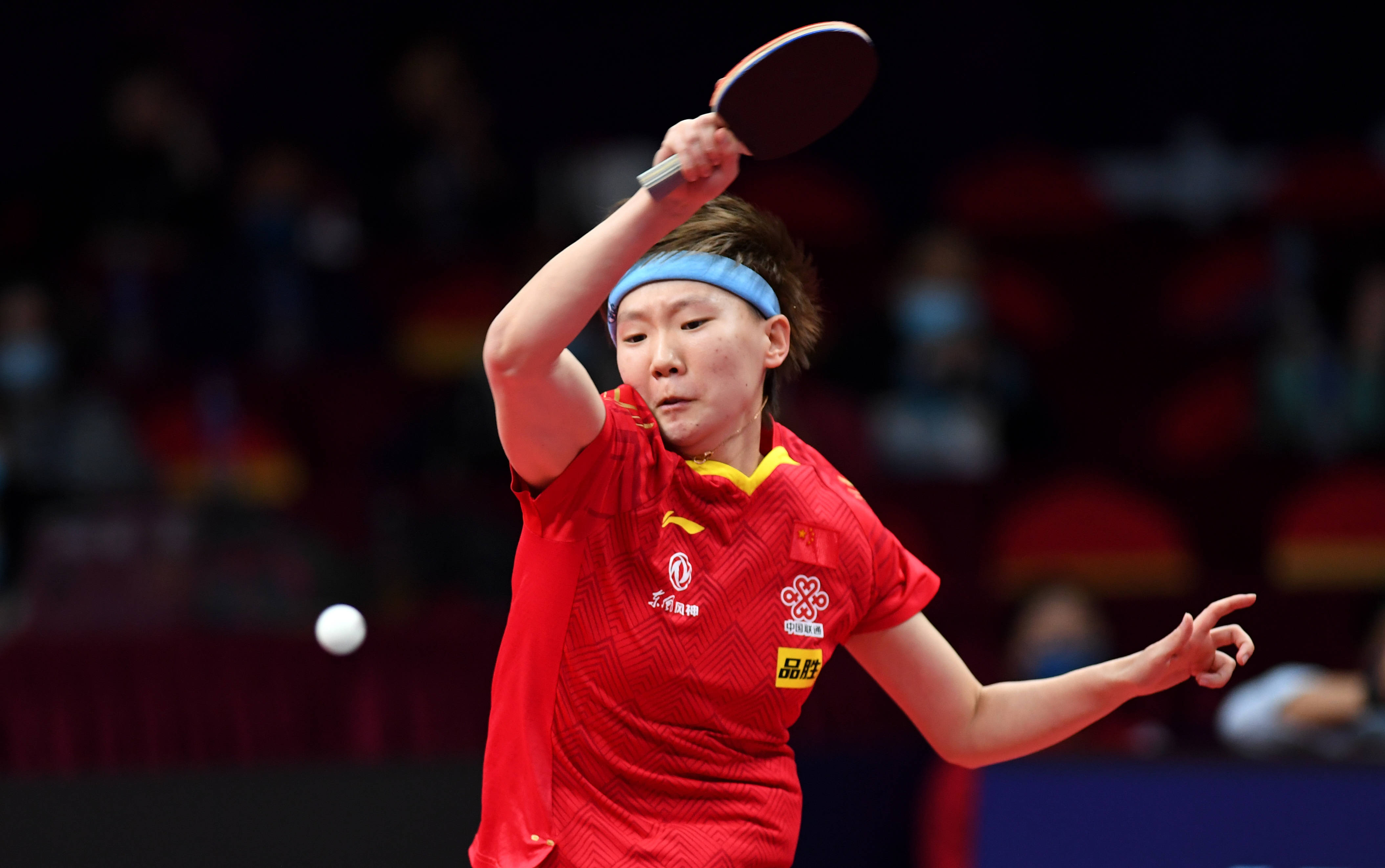 他用实际行 他用实际行