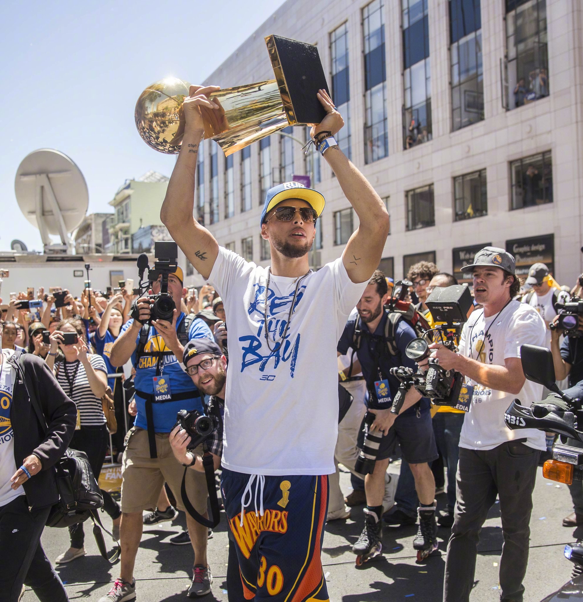 以发抢贯穿 以发抢贯穿